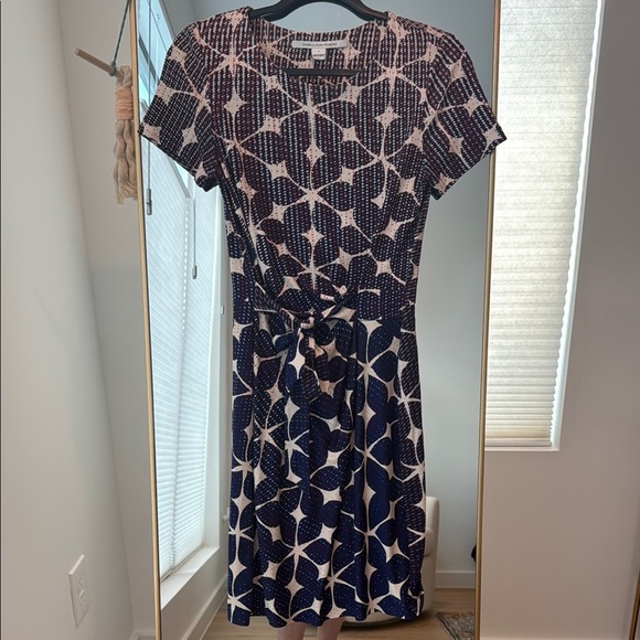 NWOT Diane von Furstenberg 100% Silk Wrap Dress - Picture 1 of 8